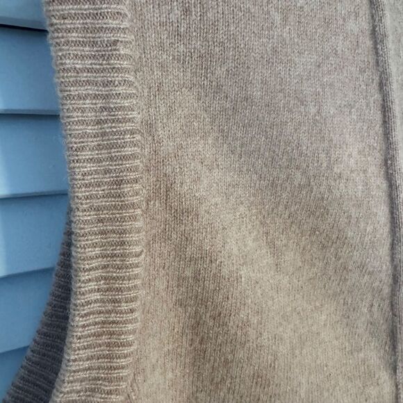 Snow Grassland cashmere vest with buttons - 38 - Picture 5 of 5